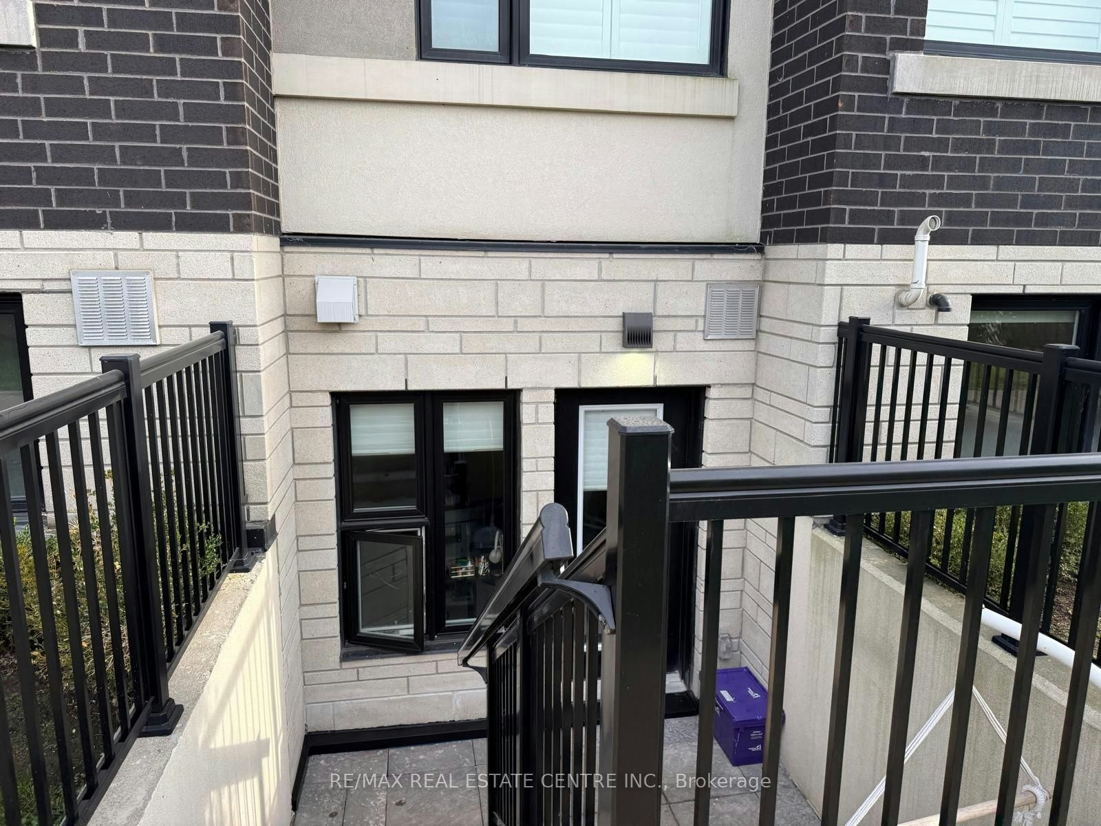214-1137 Cooke Boulevard, Burlington, ON, L7T 0C3 - 3