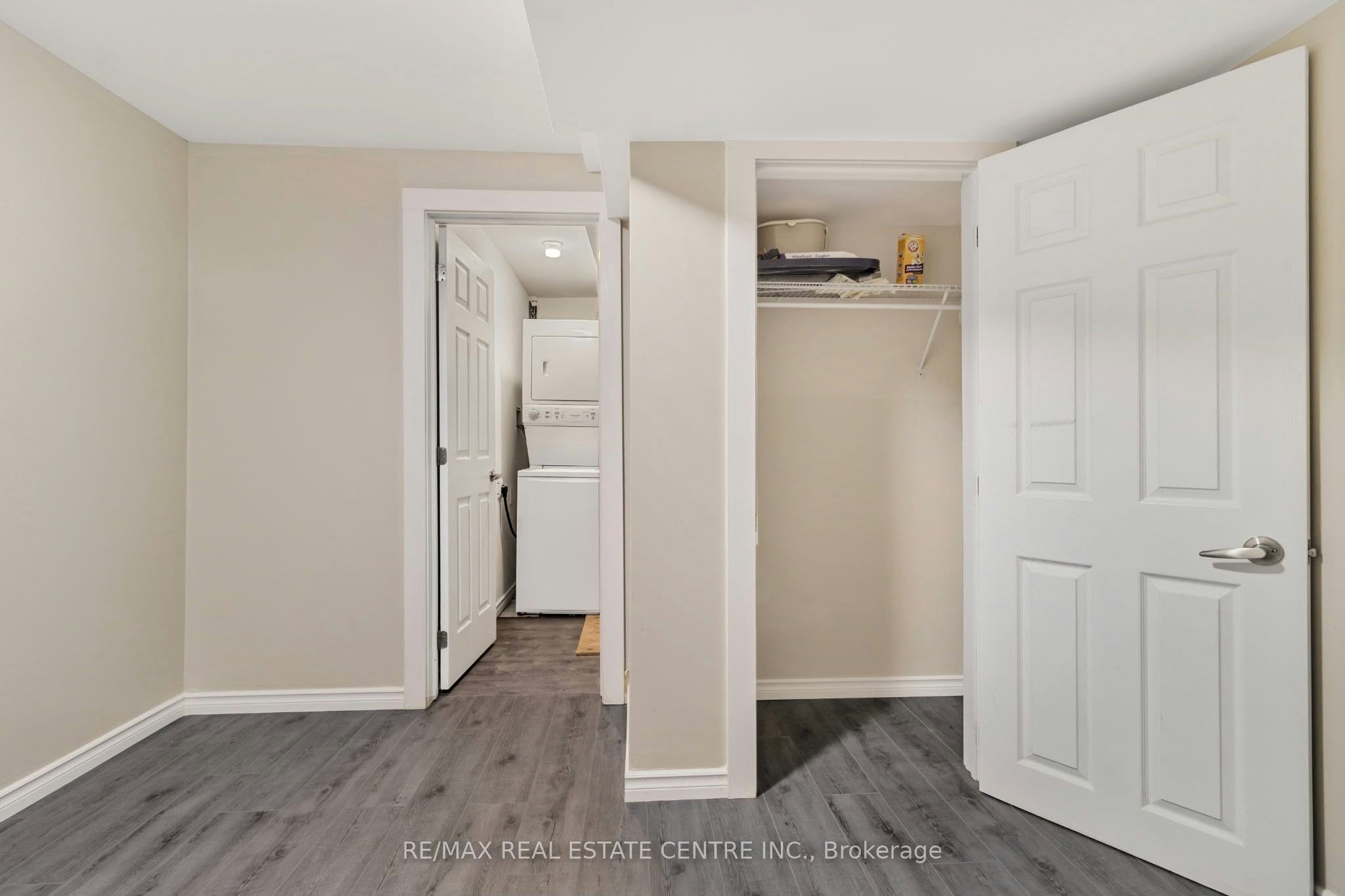 5 Rutherford Avenue, Toronto, ON, M6M 2C5 - 10