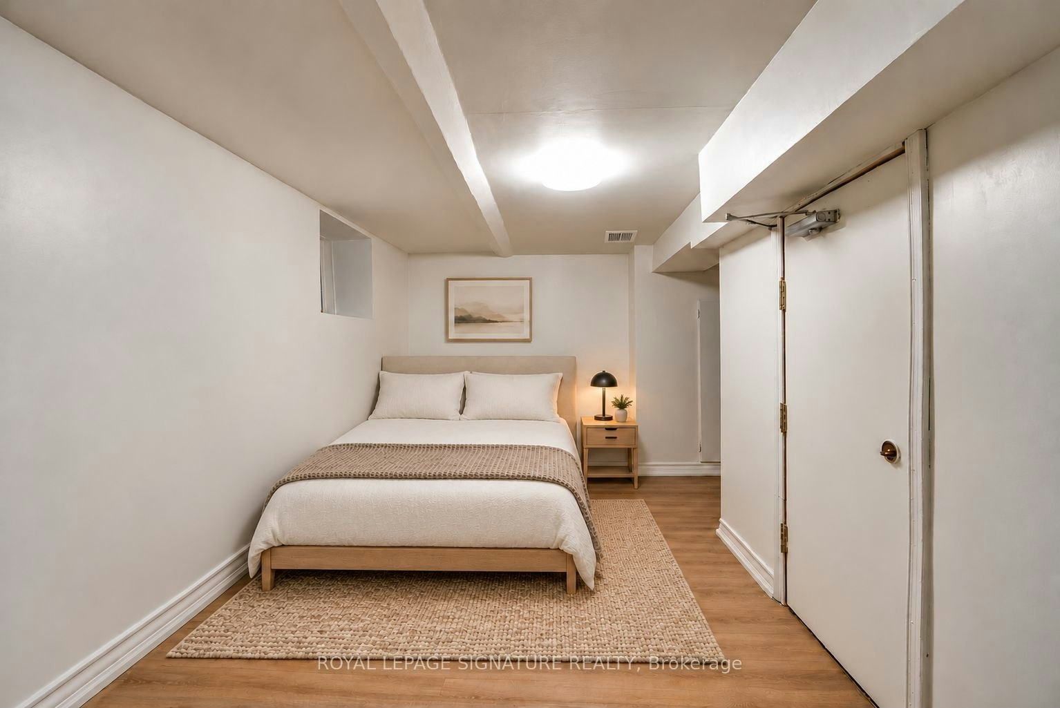 Lower-1043 Ossington Avenue, Toronto, ON, M6G 3V9 - 4