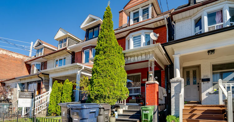Lower-1043 Ossington Avenue, Toronto, ON, M6G 3V9 - 8