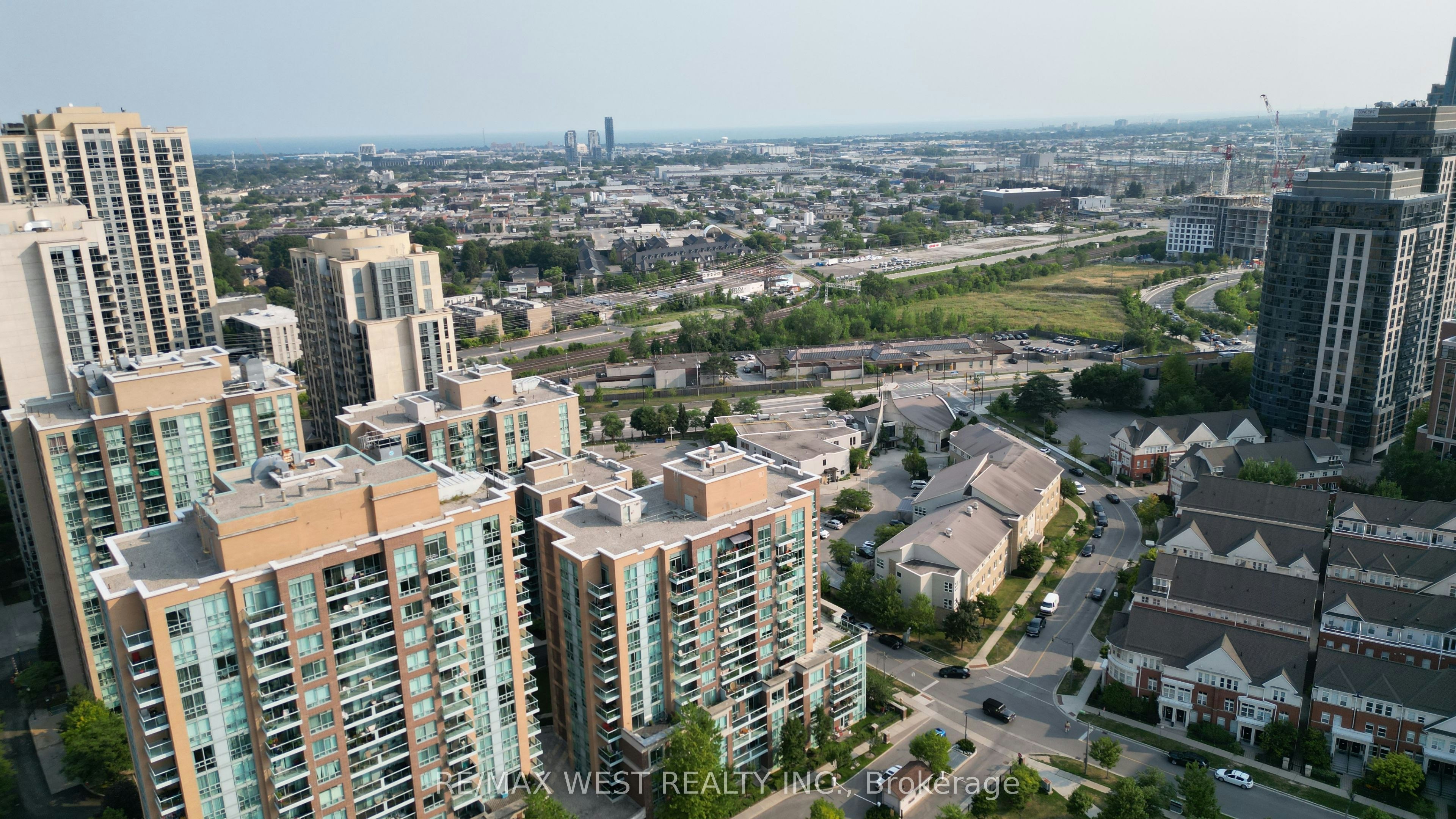 604-15 Michael Power Place, Toronto, ON, M9A 5G4 - 2