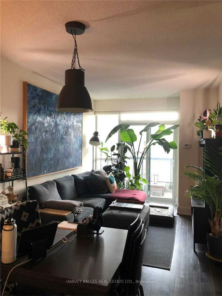 411-2 Old Mill Drive, Toronto, ON, M6S 7Z8 - 8