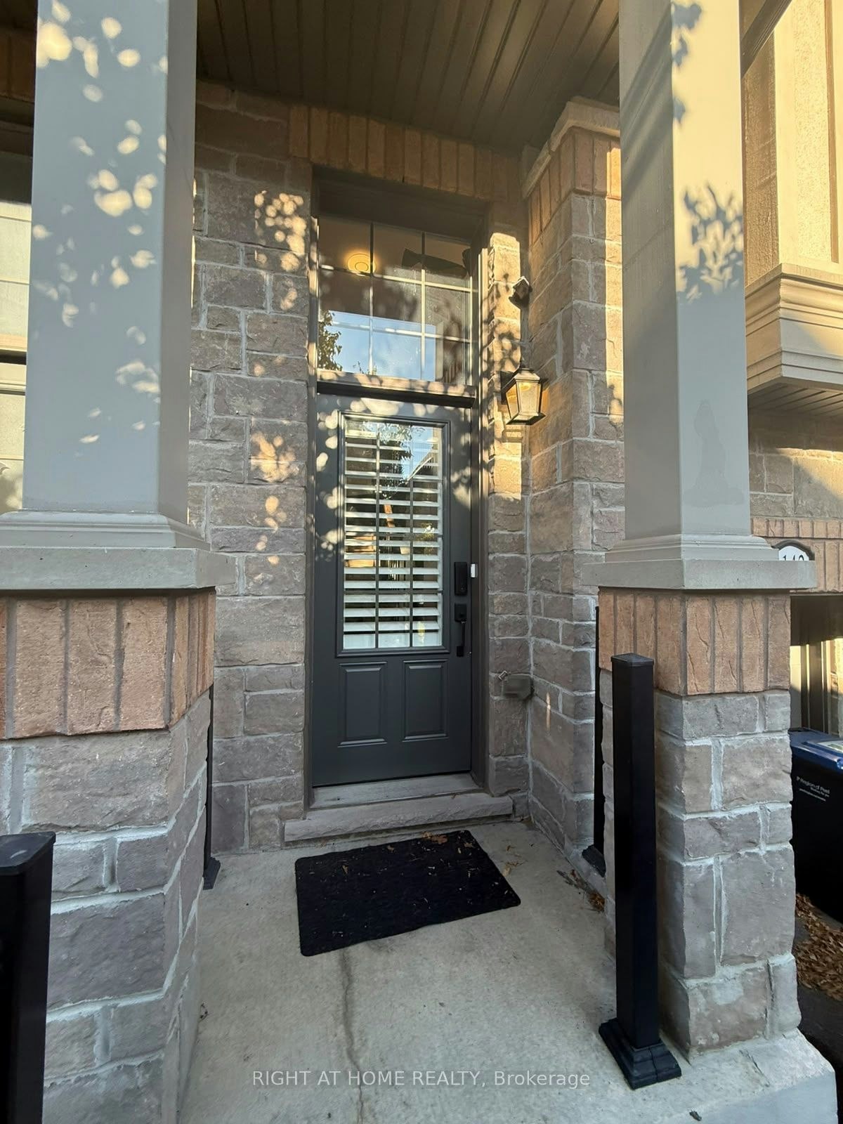 1142 Beachcomber Road, Mississauga, ON, L5G 0B5 - 3
