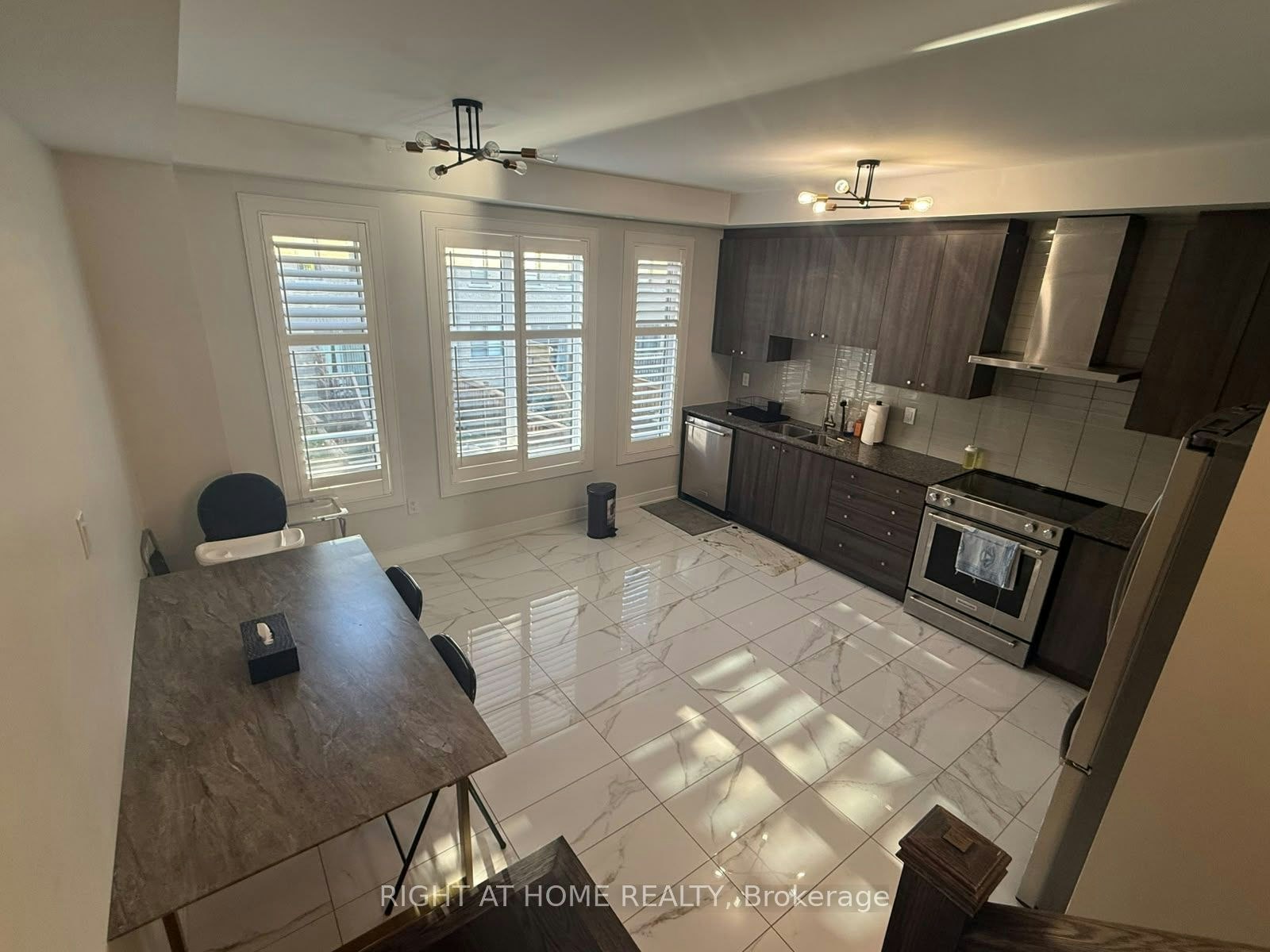 1142 Beachcomber Road, Mississauga, ON, L5G 0B5 - 6