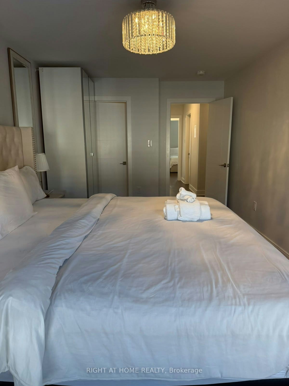 1142 Beachcomber Road, Mississauga, ON, L5G 0B5 - 20