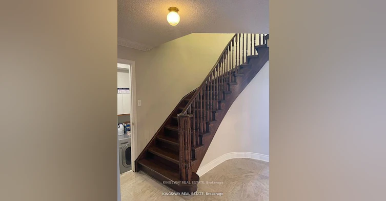5933 Hemingway Road, Mississauga, ON, L5M 5M1 - 3