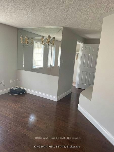 5933 Hemingway Road, Mississauga, ON, L5M 5M1 - 4