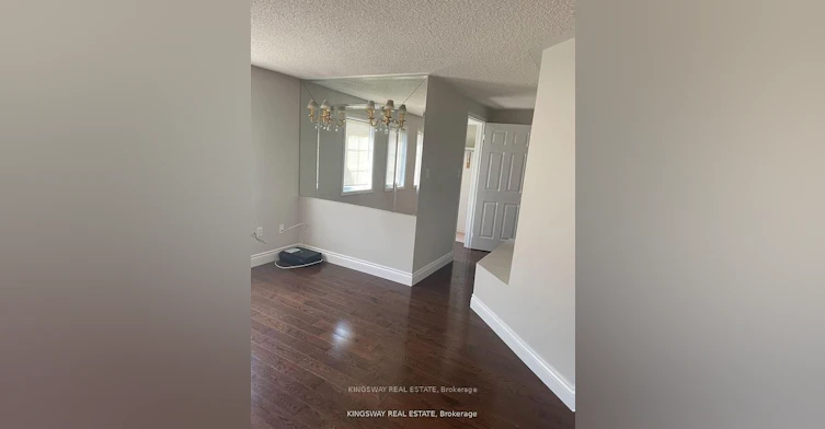 5933 Hemingway Road, Mississauga, ON, L5M 5M1 - 4