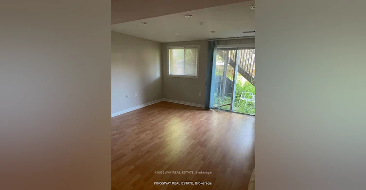 5933 Hemingway Road, Mississauga, ON, L5M 5M1 - 5