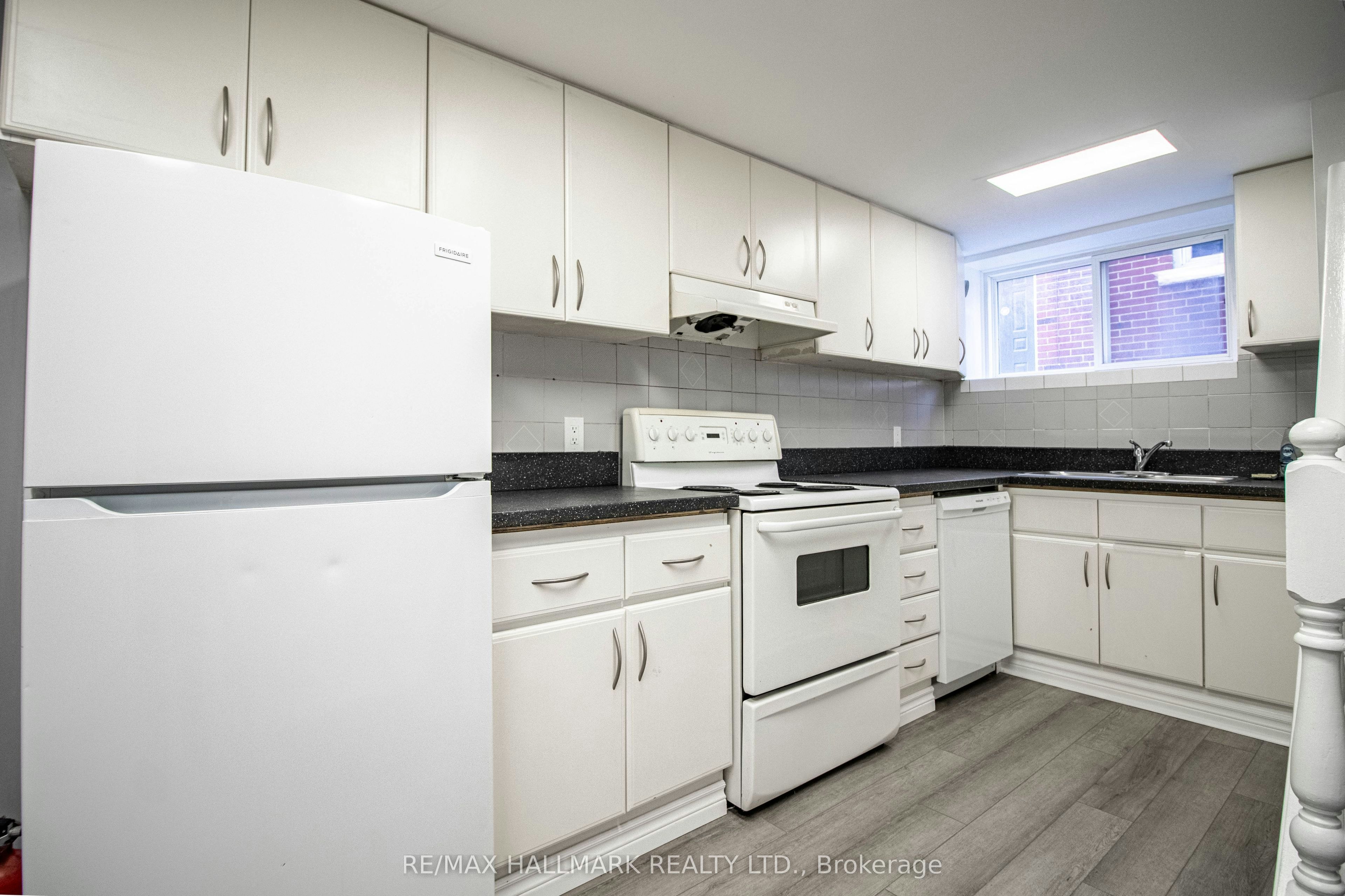 300-123 Dunn Avenue, Toronto, ON, M6K 2R8