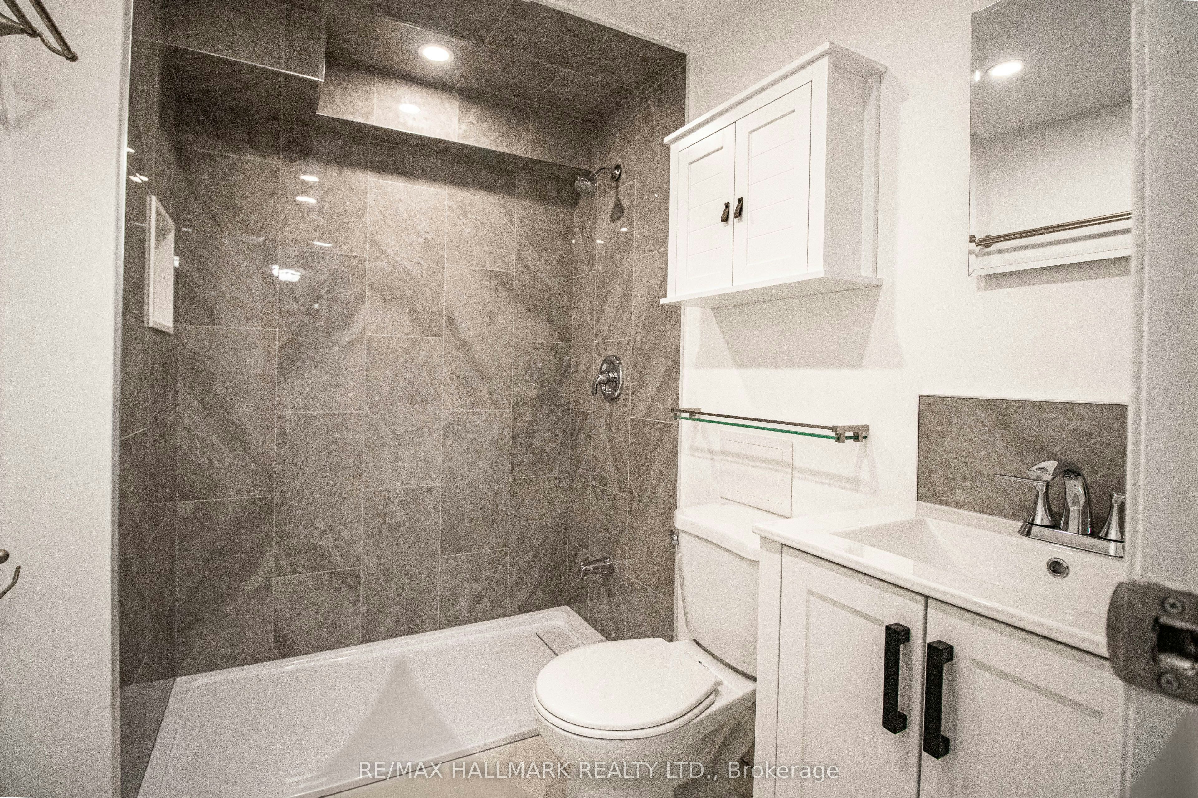 300-123 Dunn Avenue, Toronto, ON, M6K 2R8 - 7
