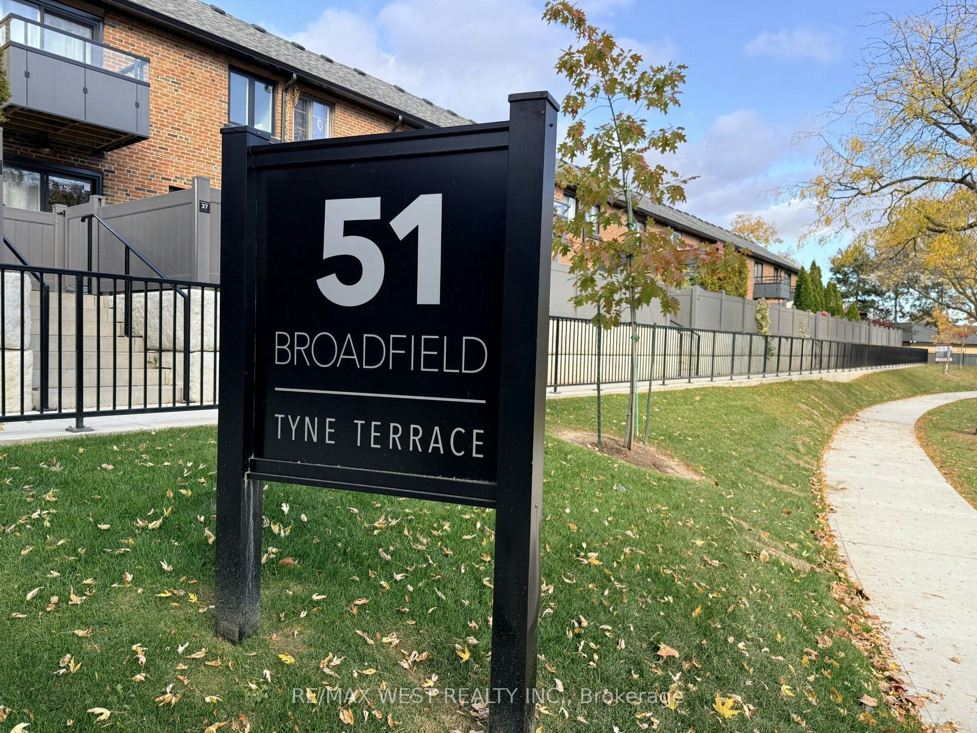 43-51 Broadfield Drive, Toronto, ON, M9C 5P2