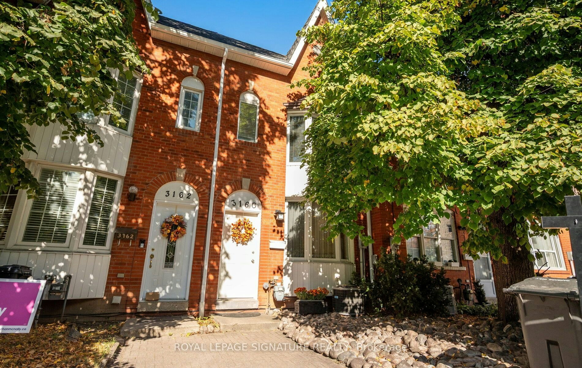 3160 Dundas Street, Toronto, ON, M6P 2A1