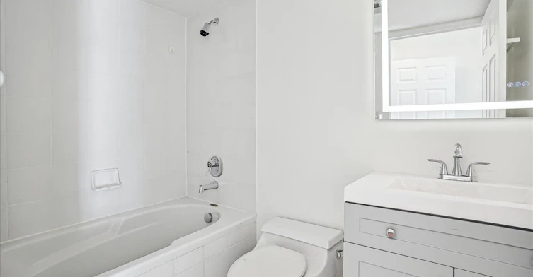 215-221 Robinson Street, Oakville, ON, L6J 7N9 - 25