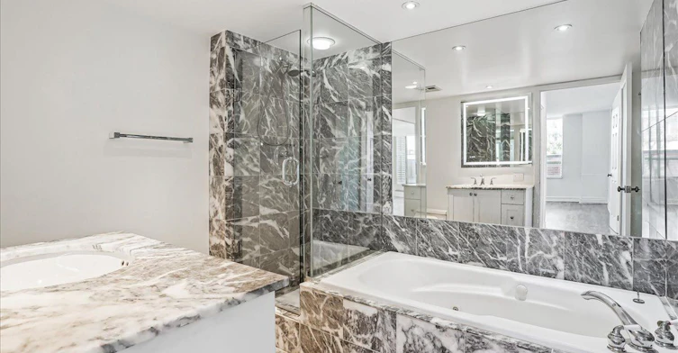 215-221 Robinson Street, Oakville, ON, L6J 7N9 - 21