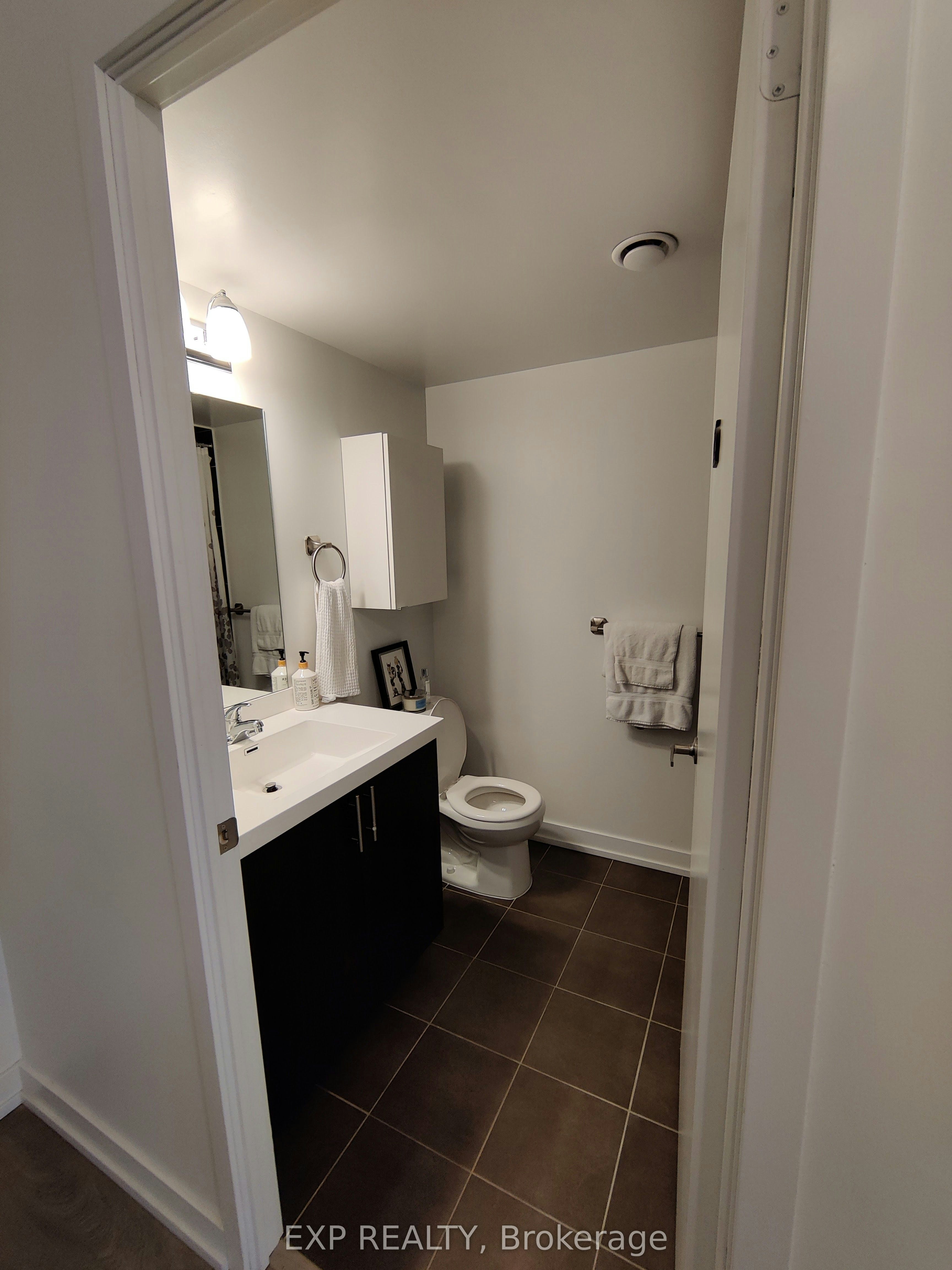 1806-1410 Dupont Street, Toronto, ON, M6H 0B6 - 13