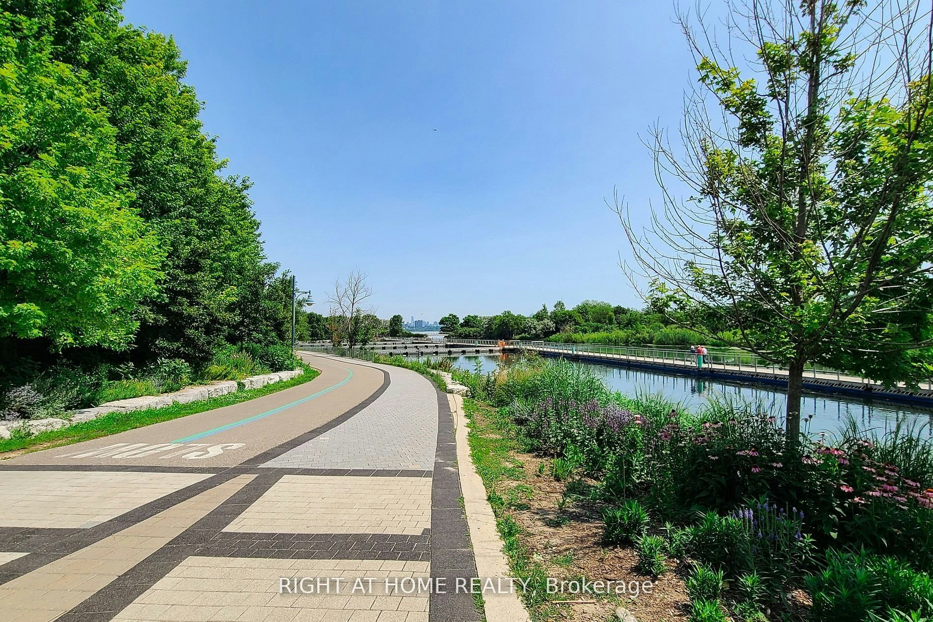 1318-30 Shore Breeze Drive, Toronto, ON, M8V 0J1 - 35
