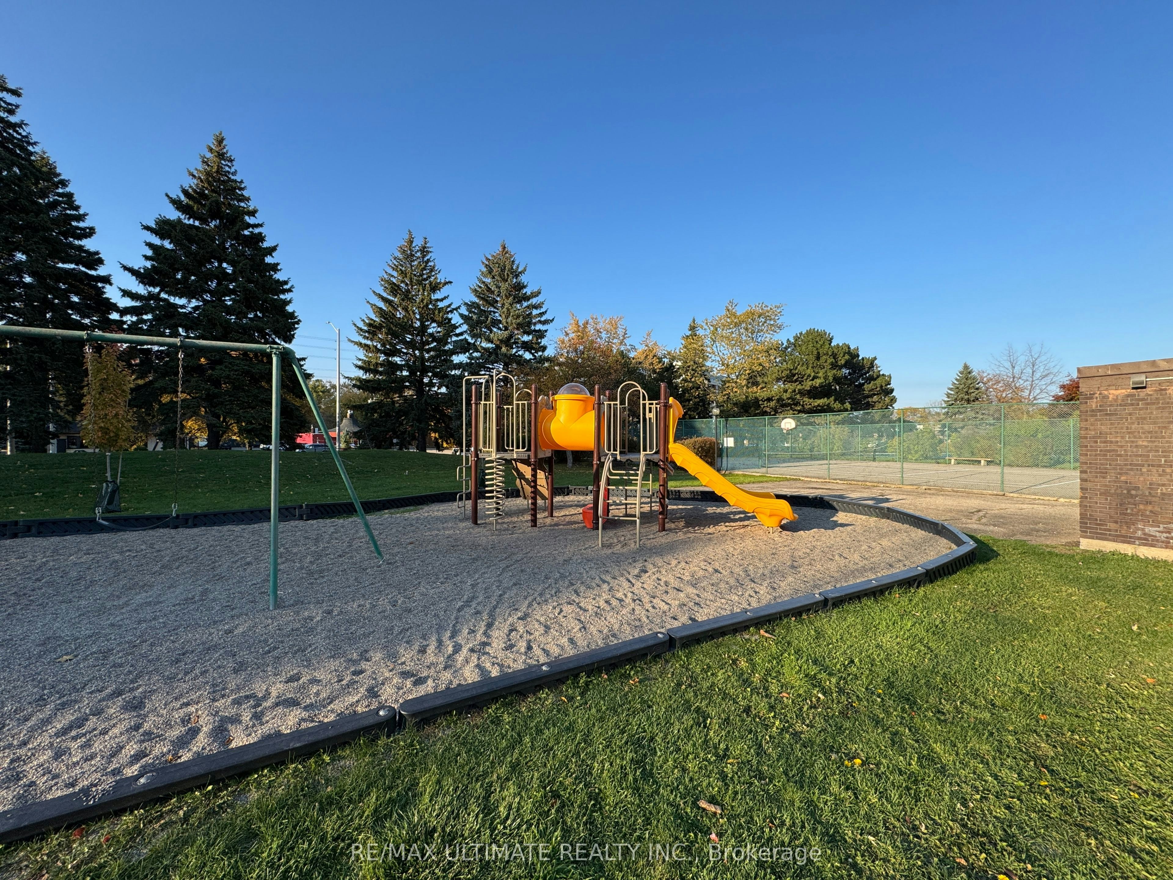 1004-966 Inverhouse Drive, Mississauga, ON, L5J 4B6 - 30