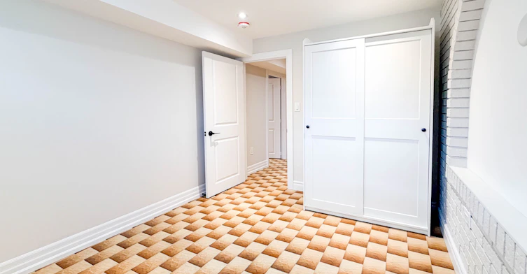 Lower-1077 Glencairn Avenue, Toronto, ON, M6B 2B1 - 12