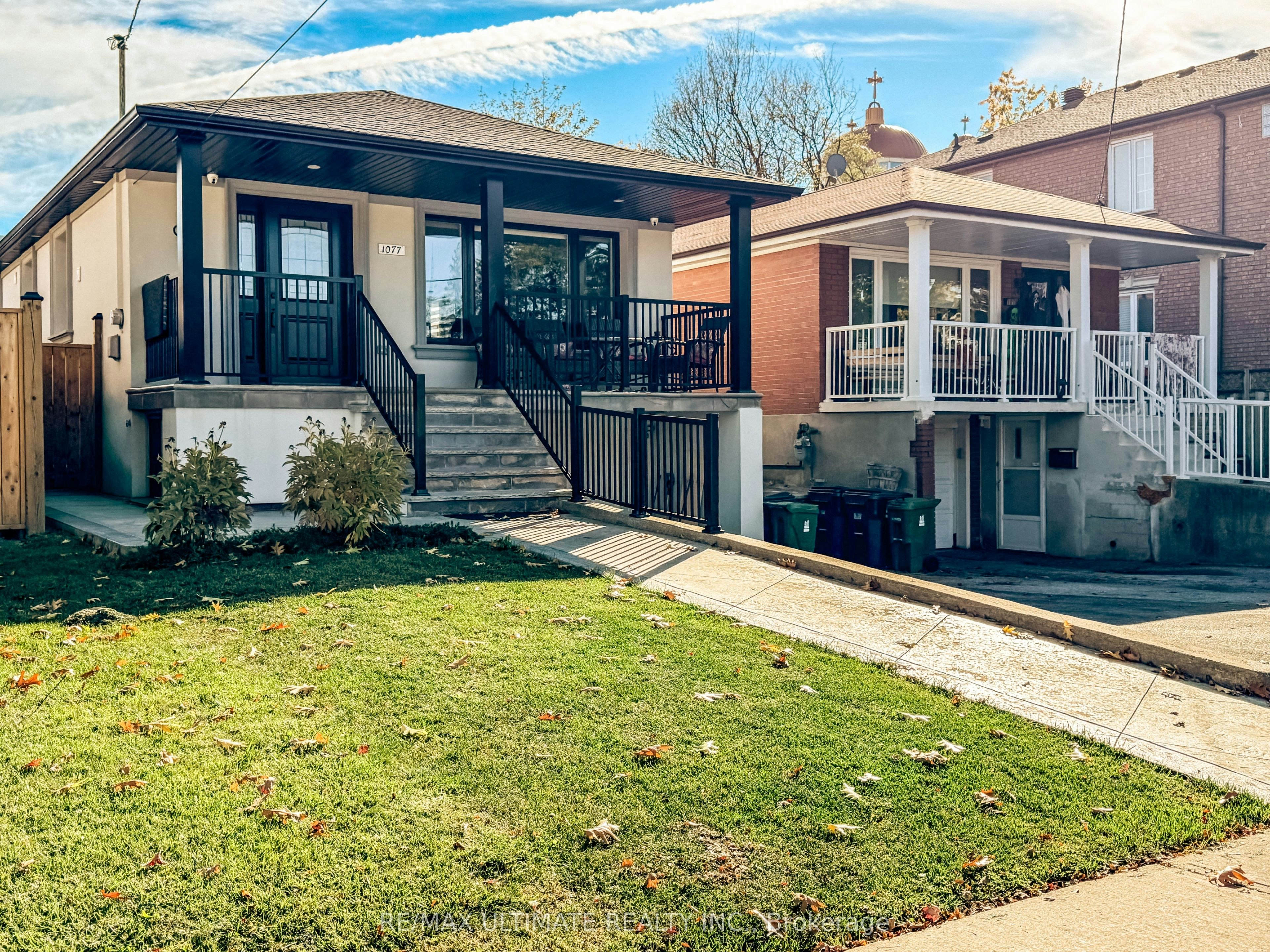Lower-1077 Glencairn Avenue, Toronto, ON, M6B 2B1 - 2