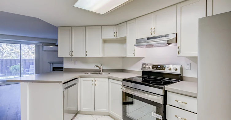 108-3499 Upper Middle Road, Burlington, ON, L6M 4M7 - 3