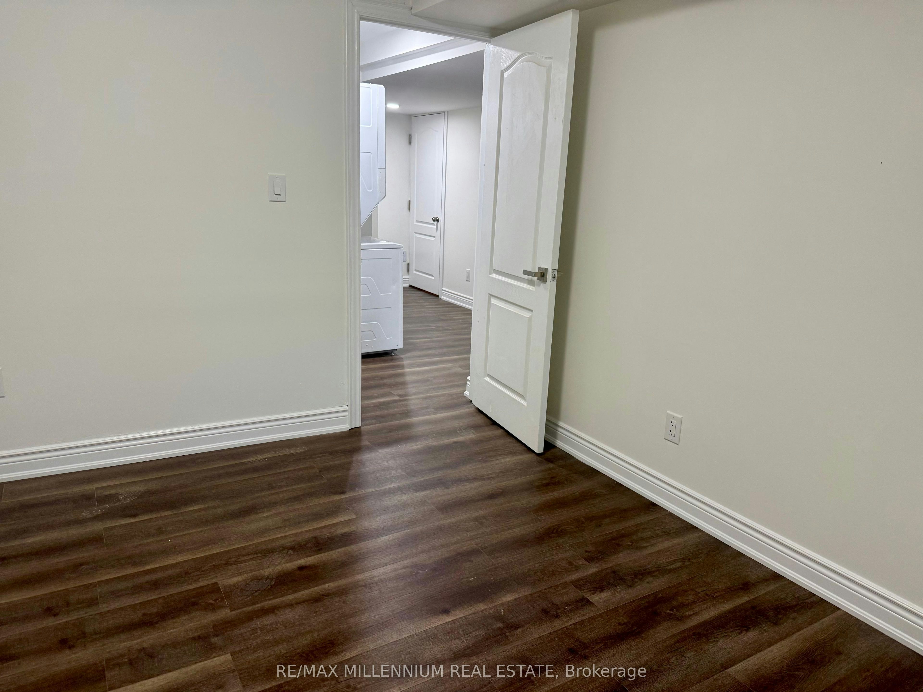 Bsmt-1527 Princelea Place, Mississauga, ON, L5M 3N9 - 4