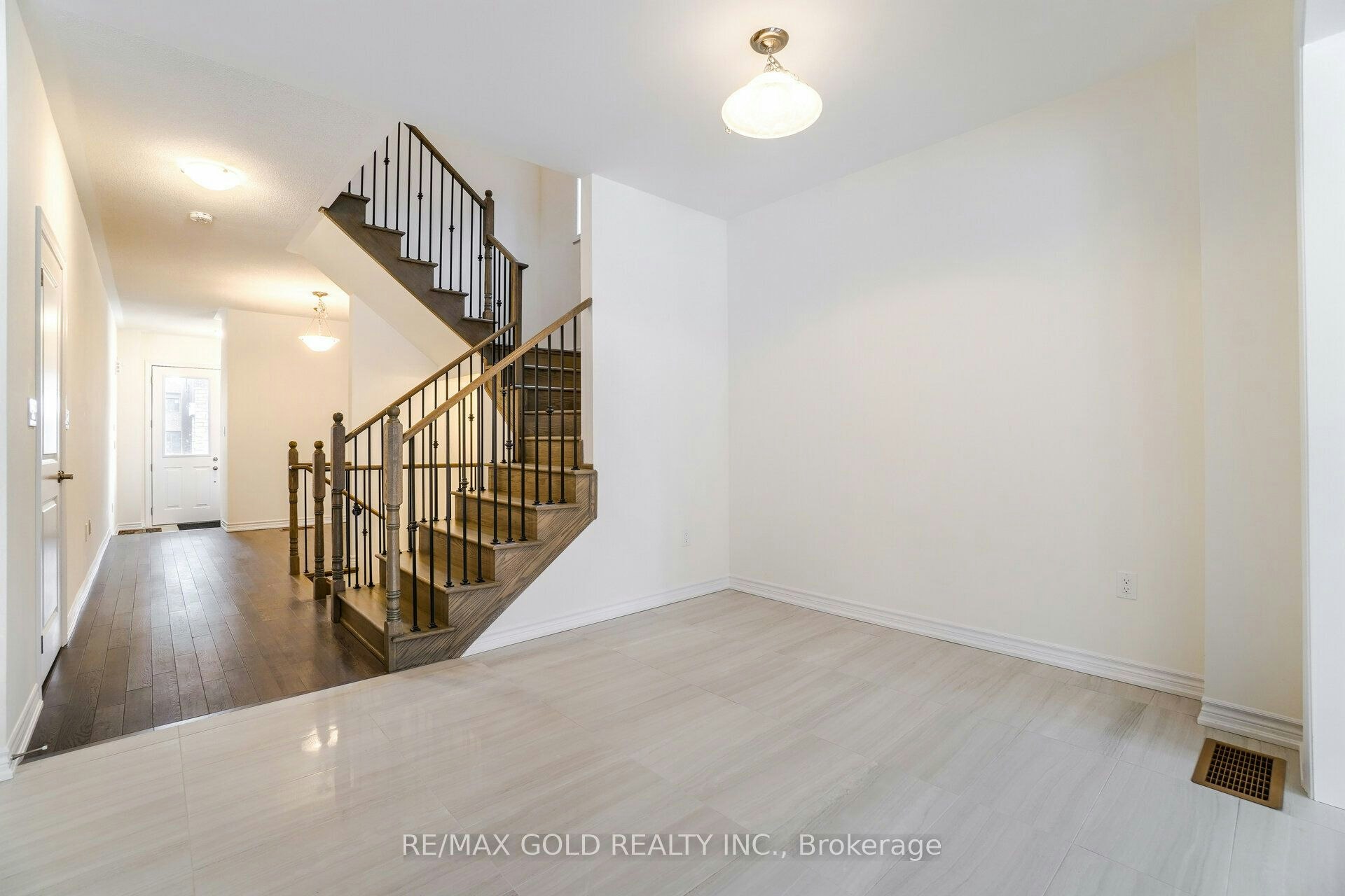 26 Del Grappa Street, Caledon, ON, L7C 4L1 - 8