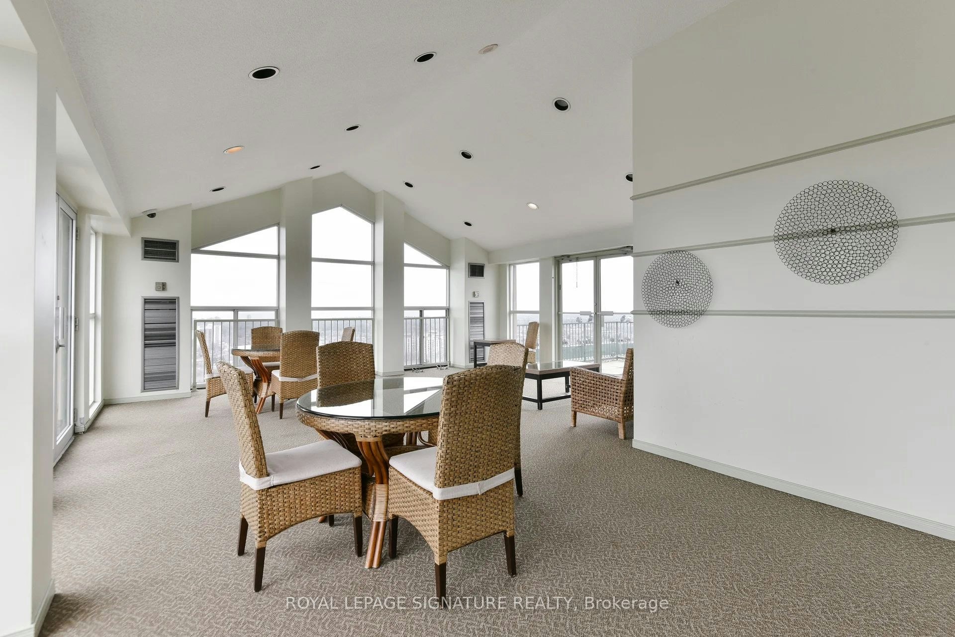 1608-145 Hillcrest Avenue, Mississauga, ON, L5B 3Z1 - 39