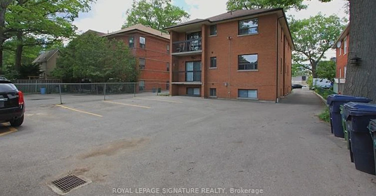 3-31 Marina Avenue, Toronto, ON, M8W 1K4 - 3