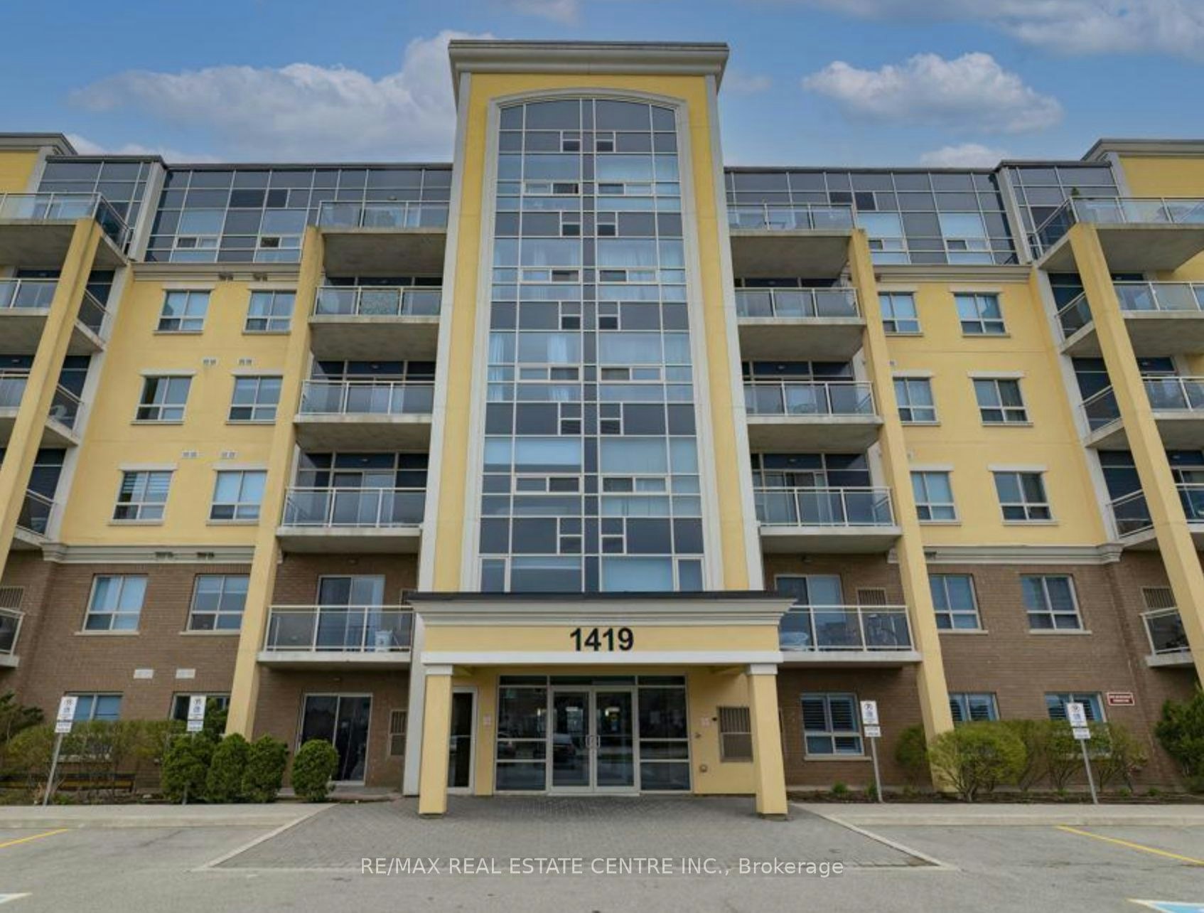612-1419 Costigan Road E, Milton, ON, L9T 2L4