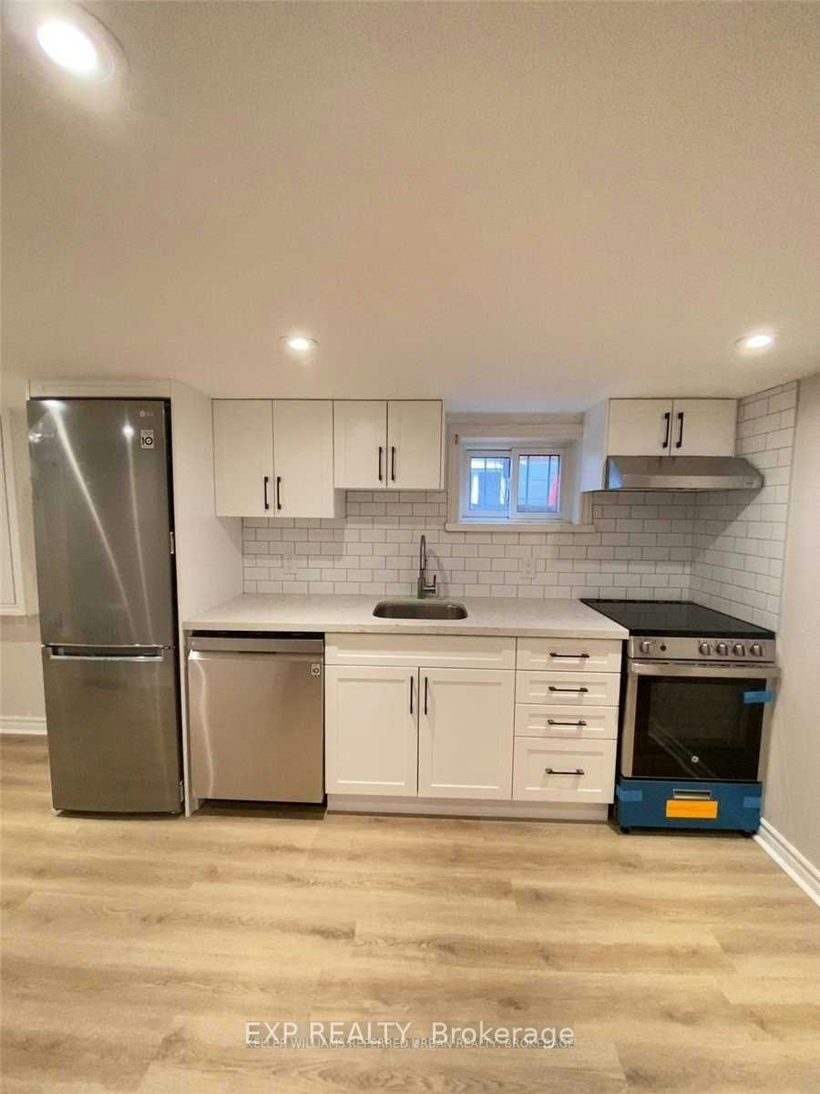 Lower-27 Snider Avenue, Toronto, ON, M6E 4R8 - 4