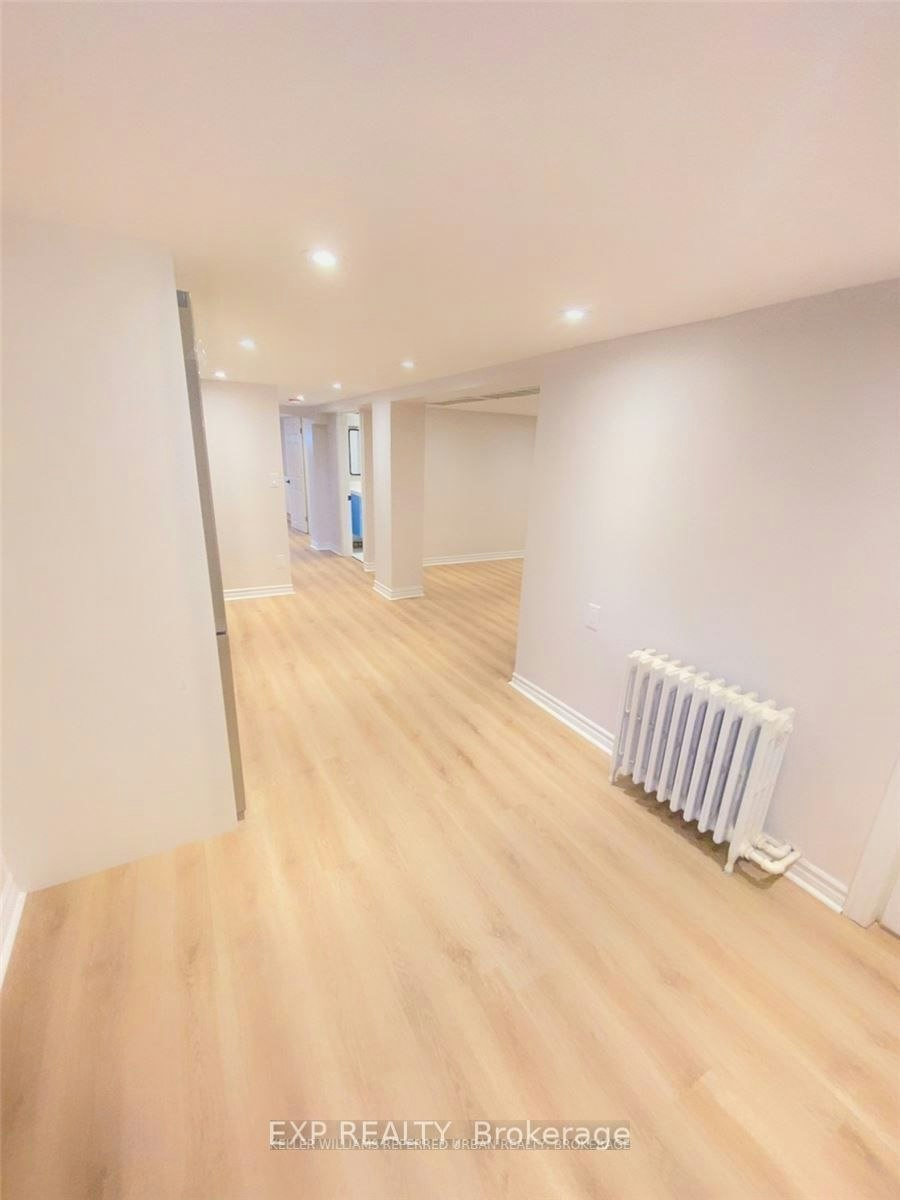 Lower-27 Snider Avenue, Toronto, ON, M6E 4R8 - 7