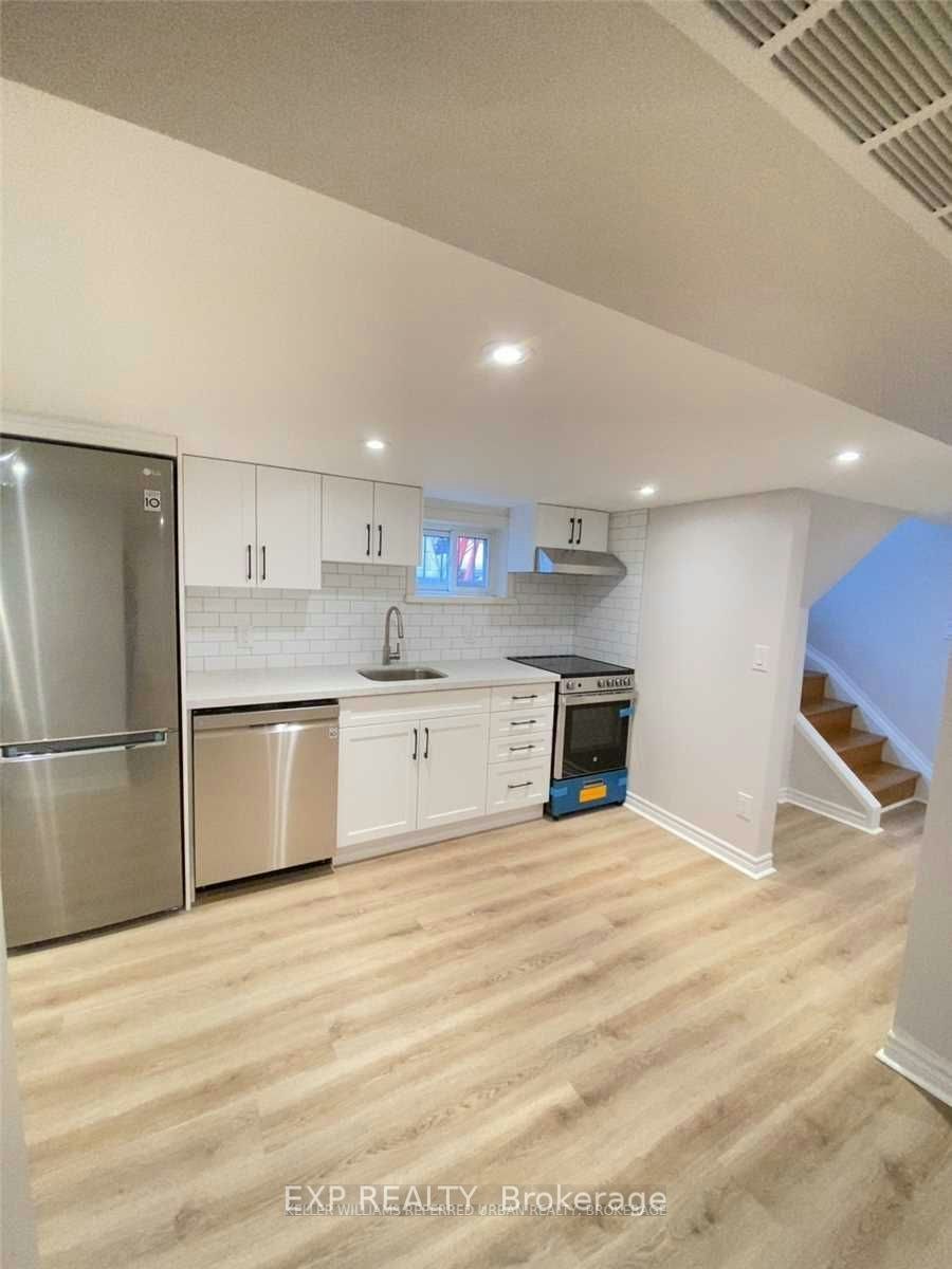 Lower-27 Snider Avenue, Toronto, ON, M6E 4R8 - 2