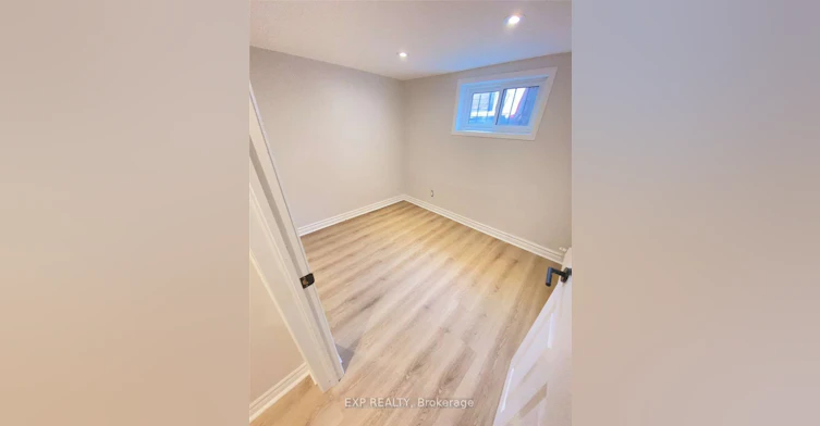 Lower-27 Snider Avenue, Toronto, ON, M6E 4R8 - 11