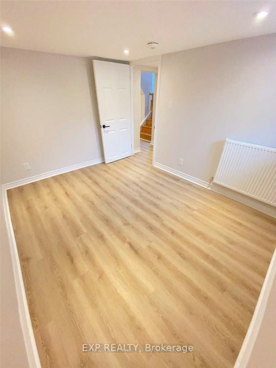Lower-27 Snider Avenue, Toronto, ON, M6E 4R8 - 12