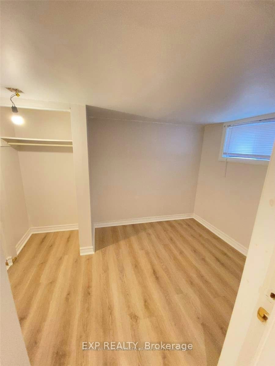 Lower-27 Snider Avenue, Toronto, ON, M6E 4R8 - 15