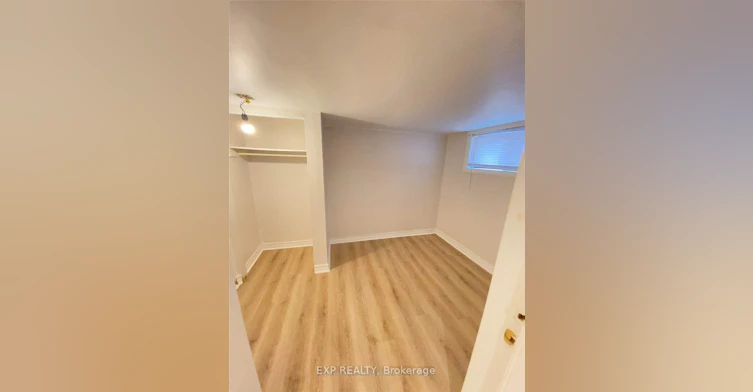 Lower-27 Snider Avenue, Toronto, ON, M6E 4R8 - 15