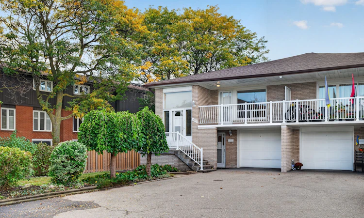3697 Broomhill Crescent