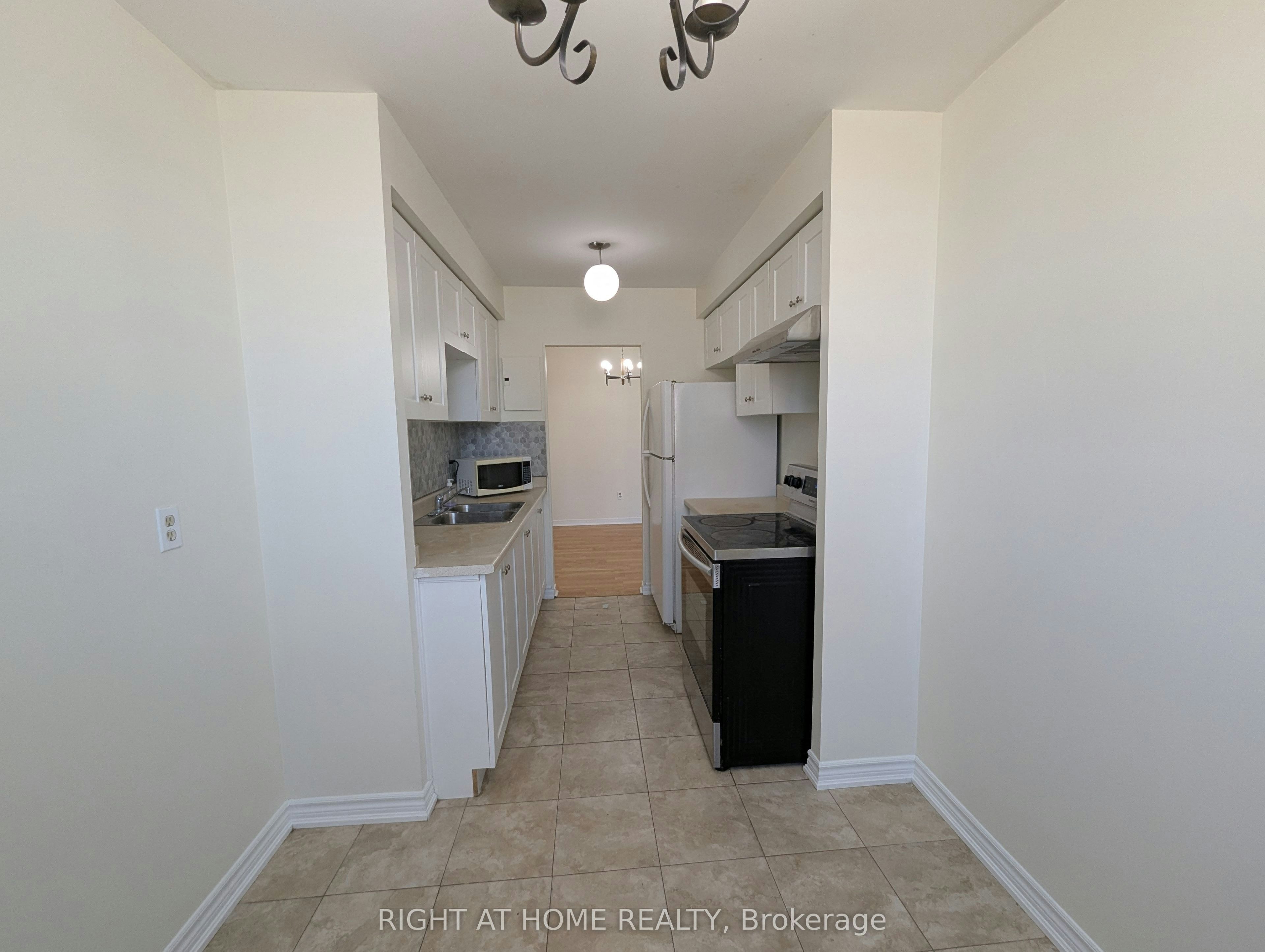 708-1615 Bloor Street N, Mississauga, ON, L4X 1S2 - 9