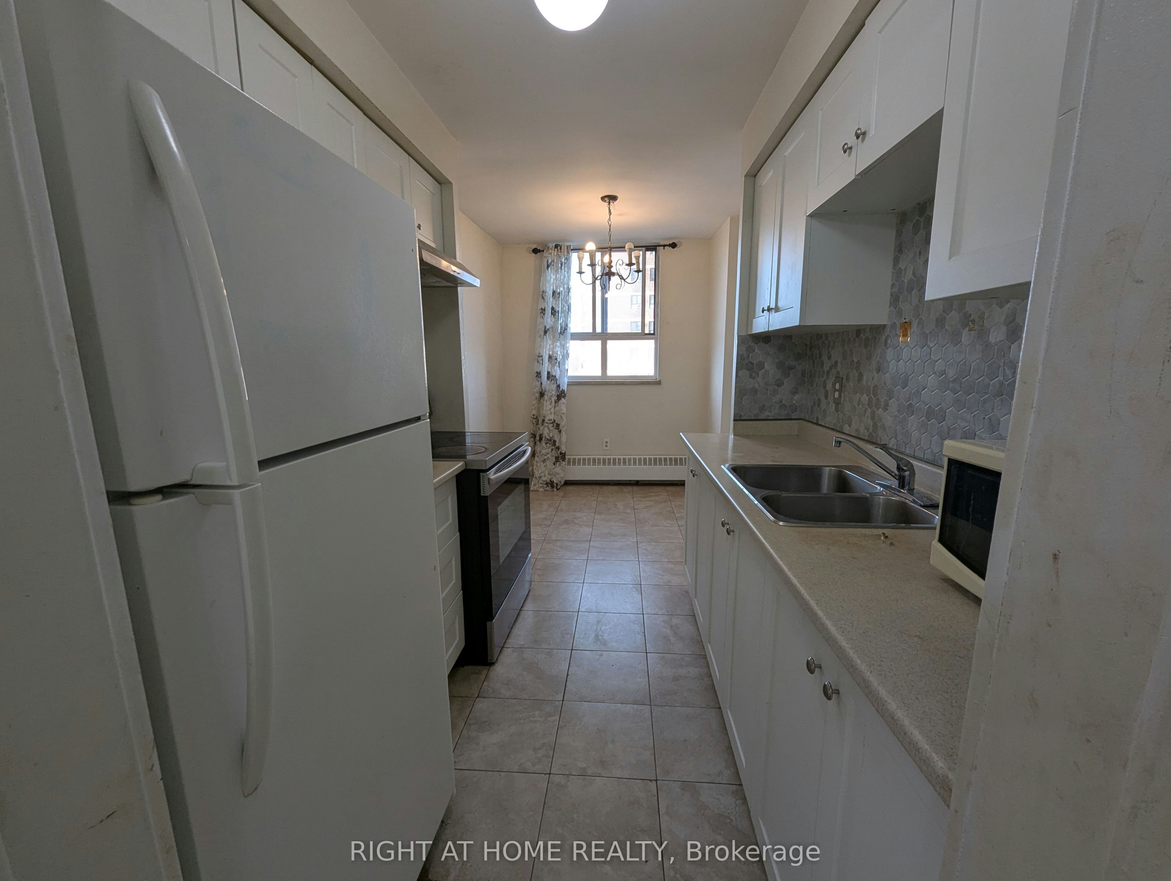 708-1615 Bloor Street N, Mississauga, ON, L4X 1S2 - 11
