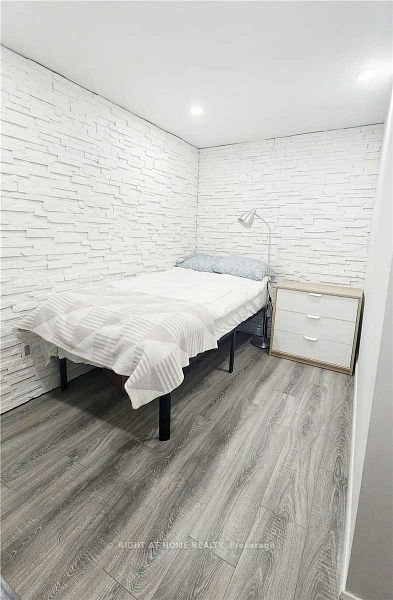 110-1040 The Queensway Avenue, Toronto, ON, M8Z 0A7 - 13