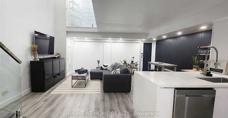 110-1040 The Queensway Avenue, Toronto, ON, M8Z 0A7 - 6