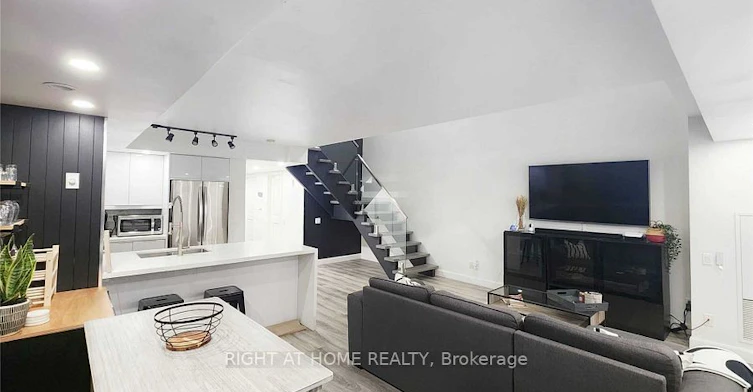 110-1040 The Queensway Avenue, Toronto, ON, M8Z 0A7 - 3