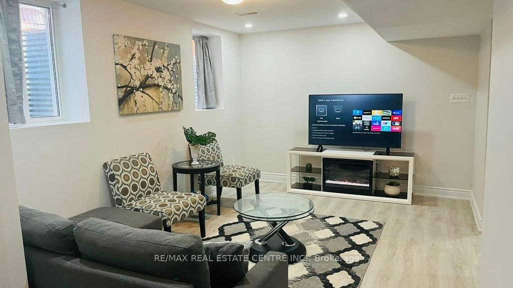 BSMT-1034 Costigan Road N, Milton, ON, L9T 6N6 - 2