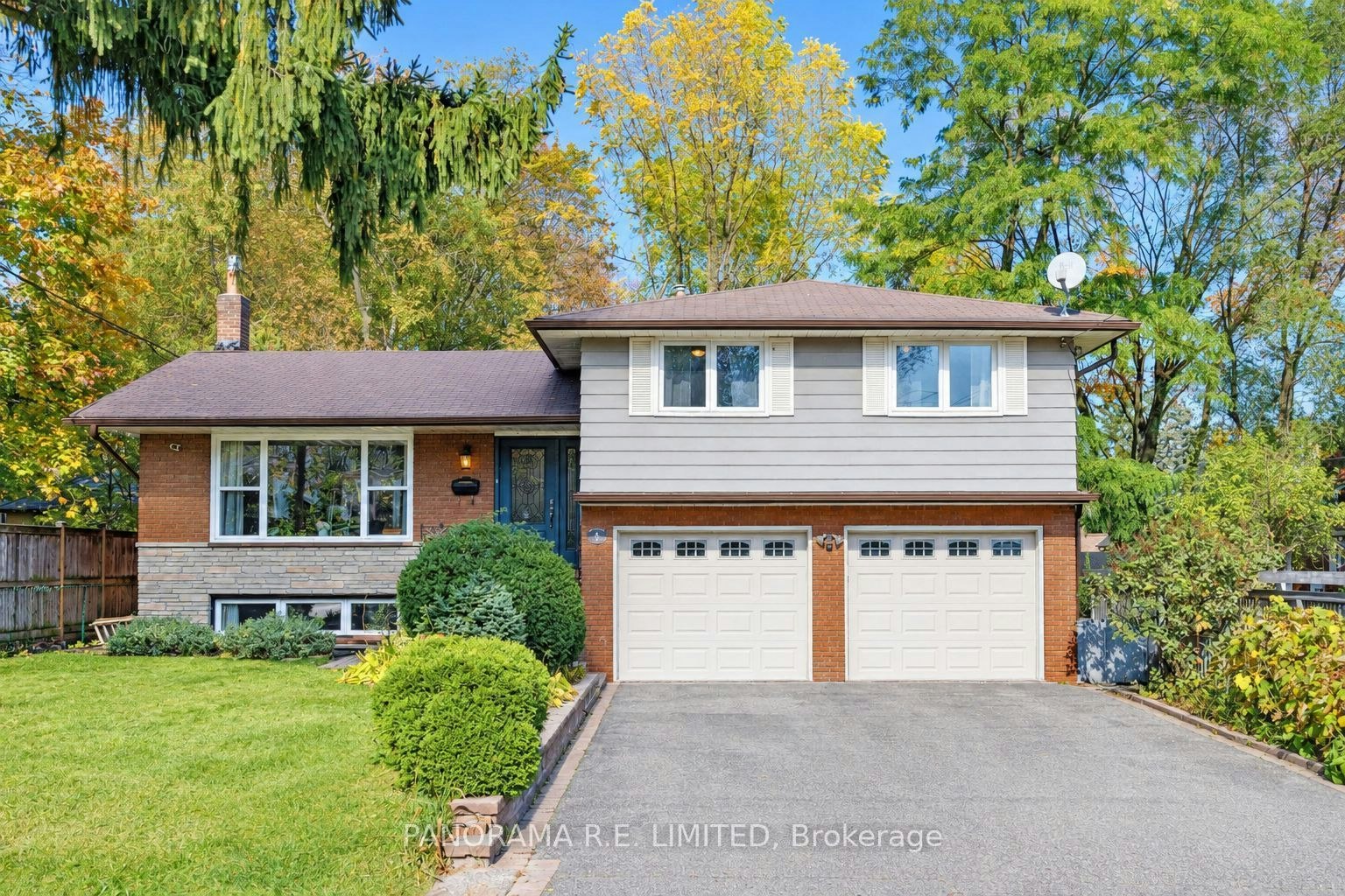 4 Donalbert Road, Toronto, ON, M9B 2E7
