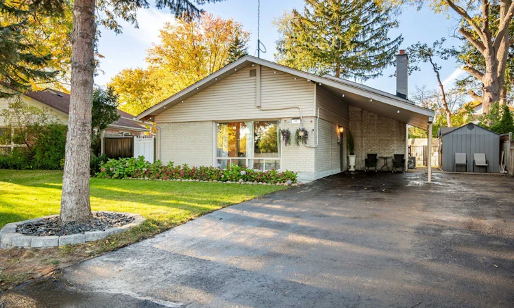 49 Kennebec Crescent