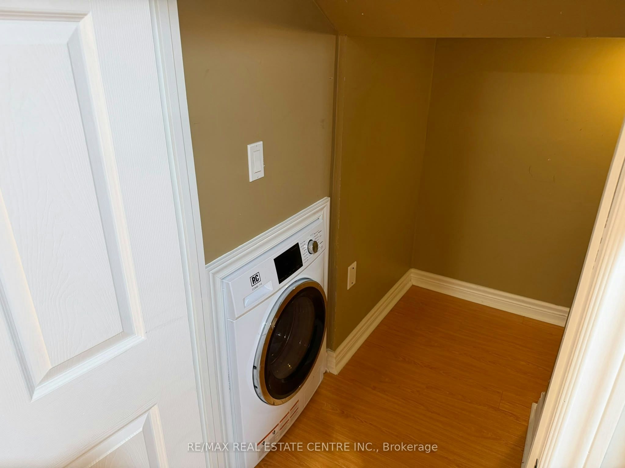 Basement-7448 Village Walk N/A, Mississauga, ON, L5W 2V7 - 14