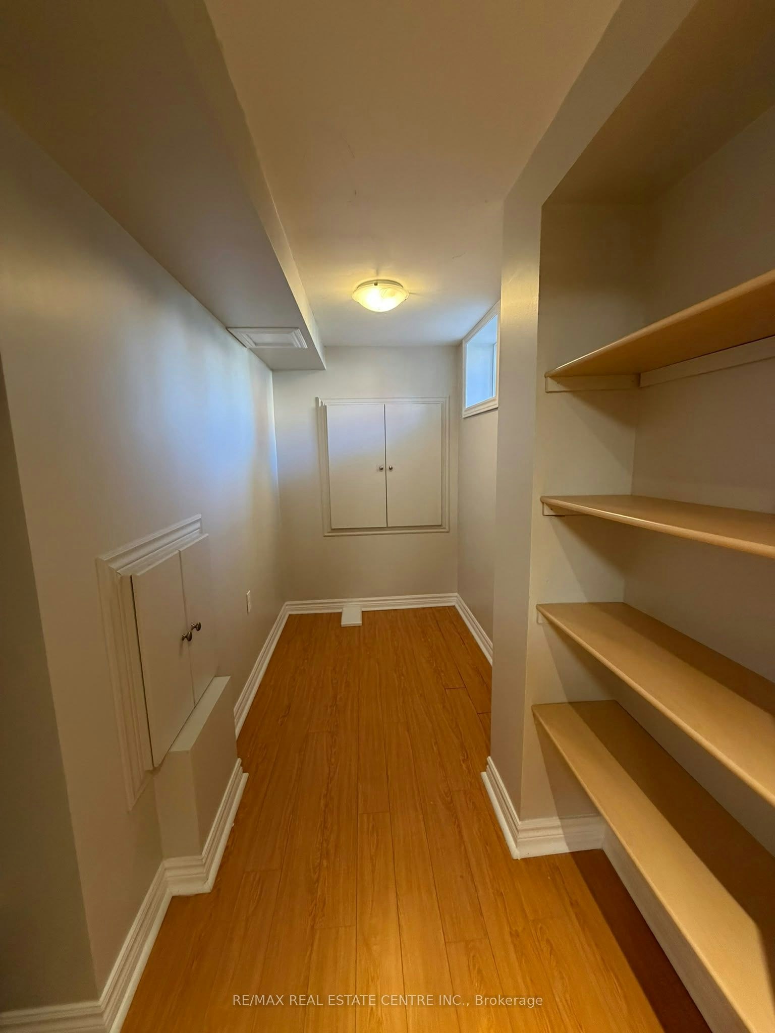 Basement-7448 Village Walk N/A, Mississauga, ON, L5W 2V7 - 27