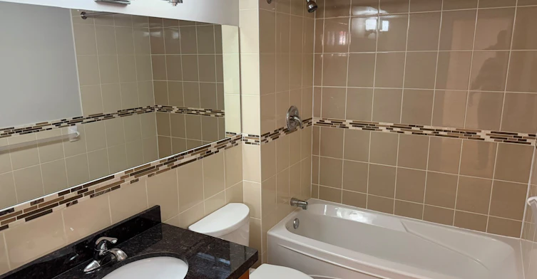 Basement-7448 Village Walk N/A, Mississauga, ON, L5W 2V7 - 9