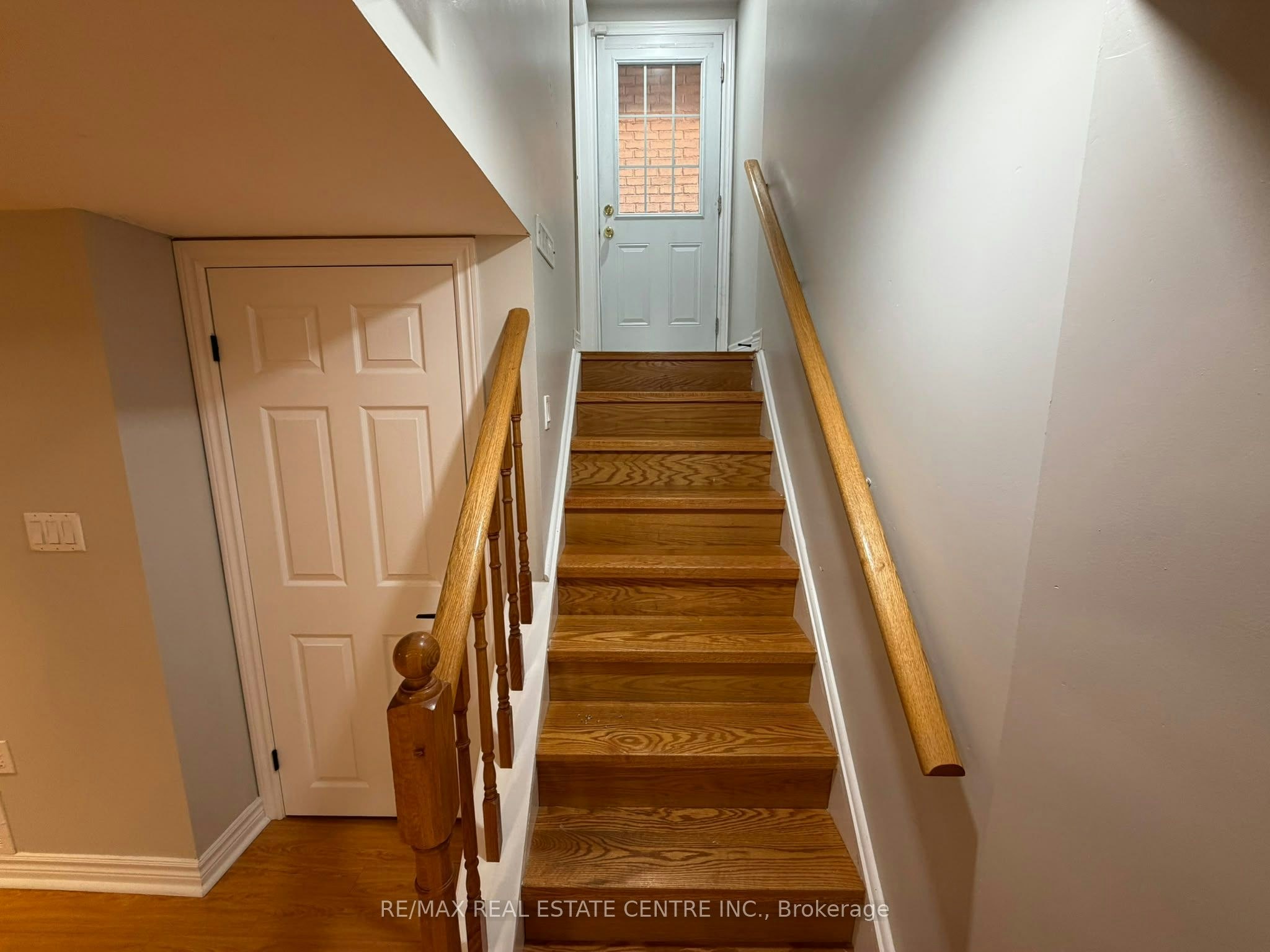 Basement-7448 Village Walk N/A, Mississauga, ON, L5W 2V7